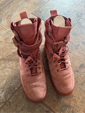 Men’s Nike Air Force Sneaker Boot in Dusty Rose